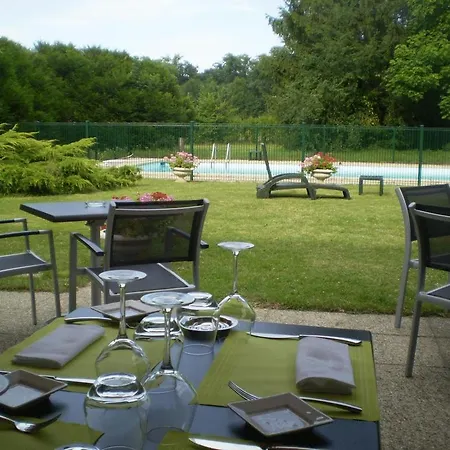 Le Relais D'avrilly Trevol